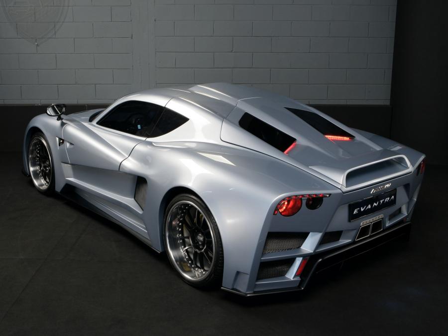  Mazzanti Evantra V8 2013 года  (фото 23 из 39)